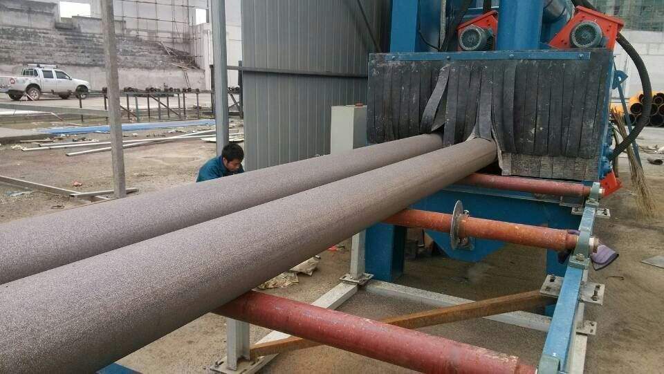 較細直徑的鋼管內(nèi)外壁噴砂機